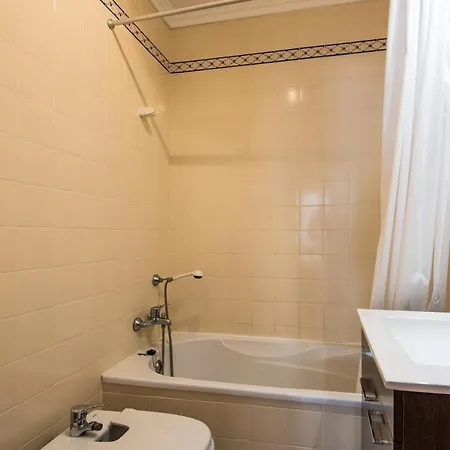 Flh Ocean View Flat 아파트 *